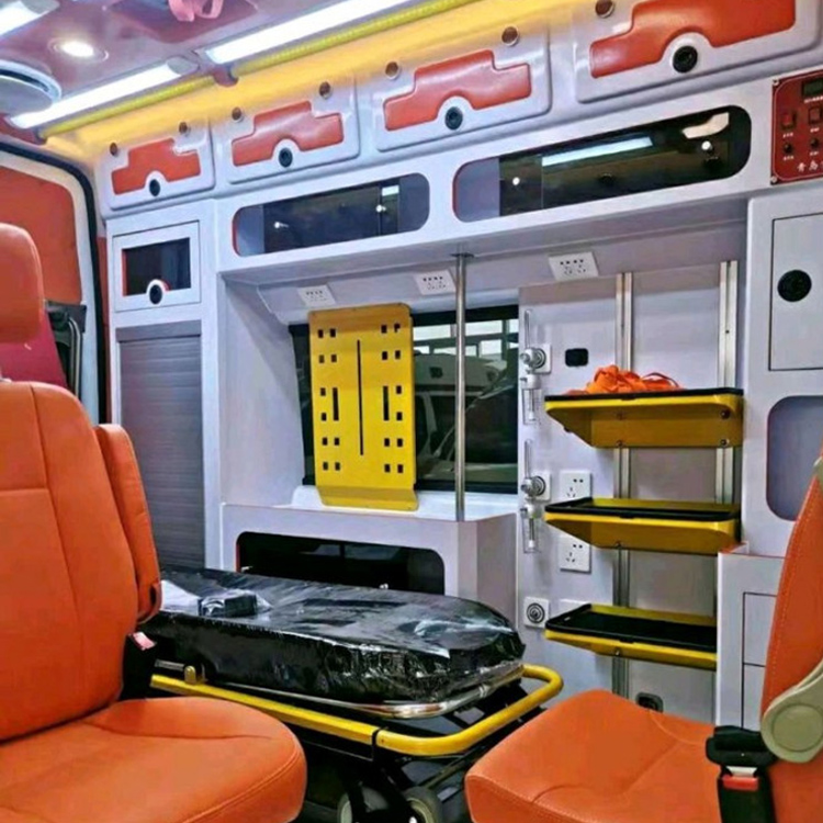 长兴长途救护车护送病人租赁价格